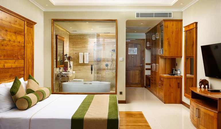 Deluxe room with sea view and 10% discount on SPA treatments